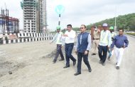 जिल्हाधिकारी डॉ. राजेश देशमुख यांनी केली चांदणी चौक येथील परिसरातील रस्त्याच्या कामांची पाहणी