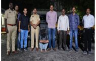 भाड्याने घेतलेली गाडी चोरणाऱ्या आरोपीस पोलिसांनी ठोकल्या बेड्या