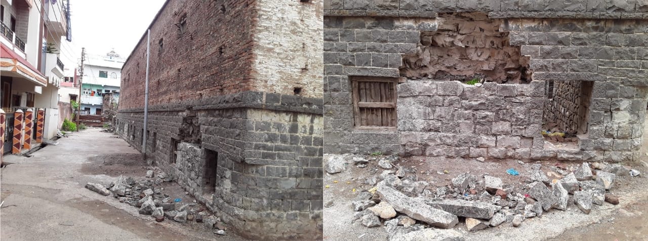 धोंडीपुरा शाळेची जुनी इमारत कोसळण्याच्या मार्गावर  रहेमत नगरच्या घटनेची पुनरावृत्ती होऊ शकते ! जिल्हाधिकारी, जिल्हा पोलीस अधीक्षक आणि मुख्याधिकारी यांनी जातीने लक्ष घालावे