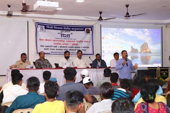 गुन्हेगार मुलांना सहकार्य करणाऱ्या पालकांना शिक्षेचा धडा