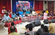 सुरेल तालवाद्यांनी रसिकांना घातली भुरळ  ‌‘लोक-तालवाद्य कचेरी'ला दाद : 40 वाद्यांचे एकत्रित सादरीकरण