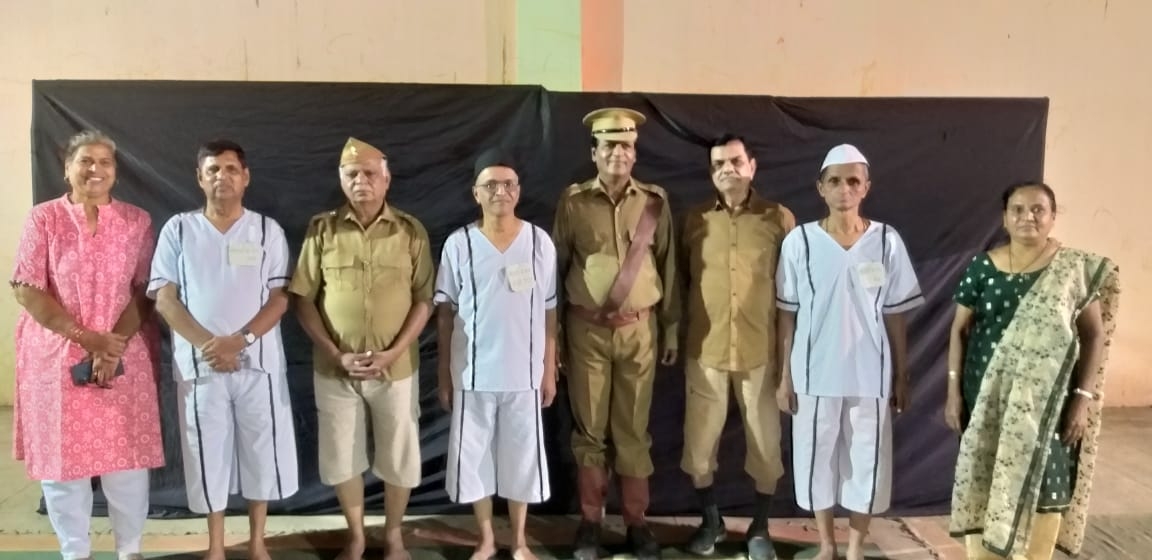 15 ऑगस्ट निमित्त धन्य ती बंदी शाळा एकांकिकेचे सादरीकरण