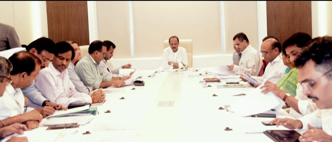 पुण्यासह राज्यातील विकास प्रकल्पातील अडथळे दूर करुन, कामे तातडीने मार्गी लावण्यासाठी मंत्रालयात महत्वाची बैठक