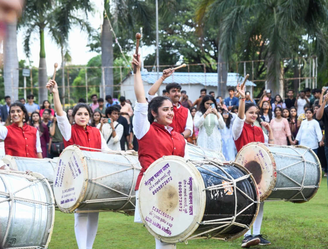 'एमआयटी एडीटी'च्या बाप्पाला निरोप