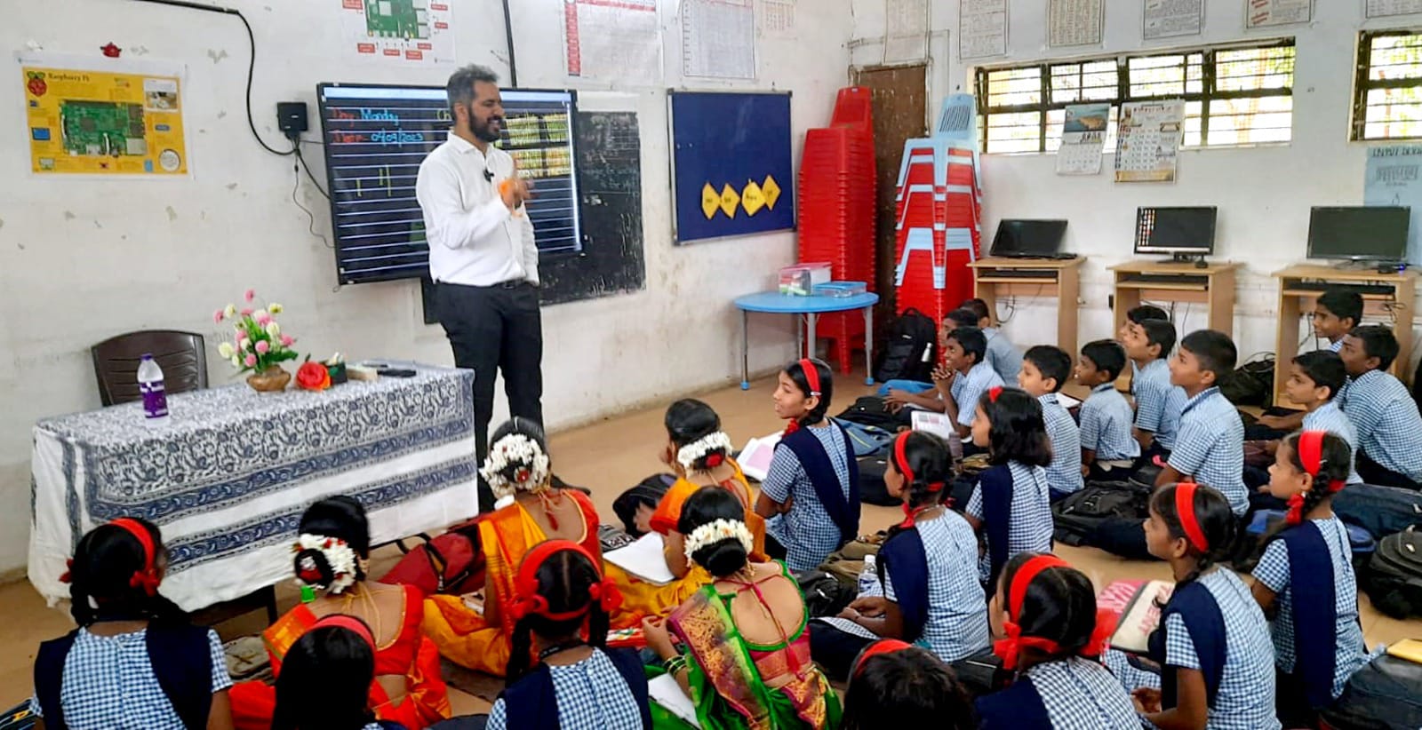 शिक्षक दिनाच्या पार्श्वभूमीवर आयुक्त शेखर सिंह यांची शाळा भेट : दोन विद्यार्थ्यांनी एकदिवसीय आयुक्तपद भूषवले