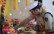 मा. पोलीस आयुक्त विनय कुमार चौबे यांच्या हस्ते बाप्पाचे स्वागत : वाकड पोलिस स्टेशन मध्ये बाप्पा विराजमान