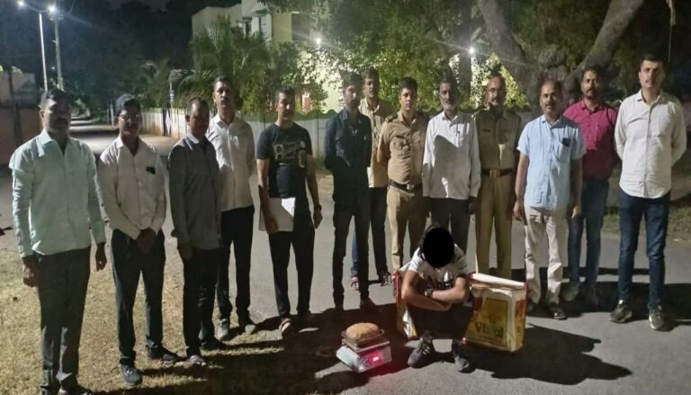 दौंड रेल्वे स्थानकावरून २४ किलो गांजा जप्त: गांज्याची तस्करी करणाऱ्यास अटक