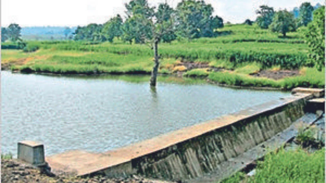 लोकसहभागातून वनराई बंधारे बांधण्याची मोहीम यशस्वी करा-जिल्हाधिकारी डॉ. राजेश देशमुख