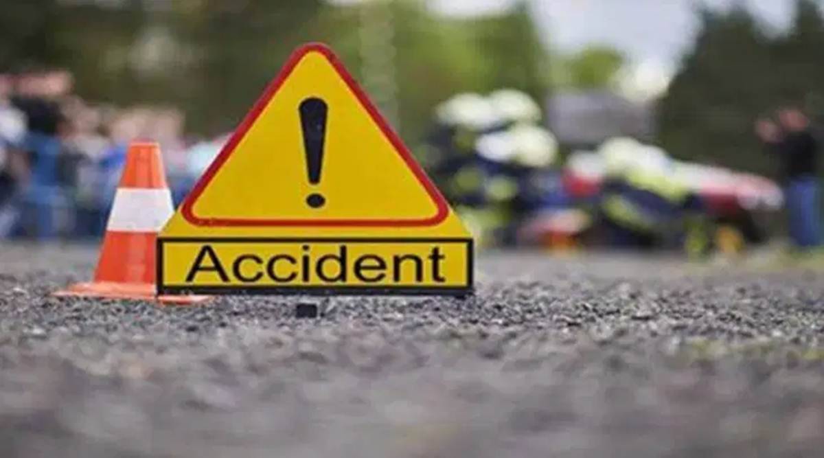 दोन ट्रकचा बंगळूर महामार्गावर भीषण अपघात