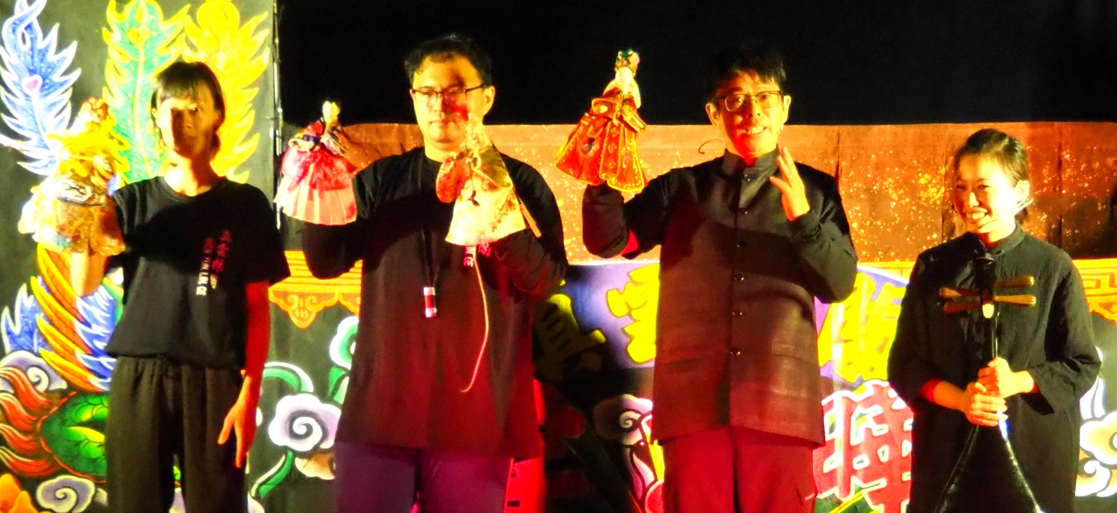 लहान-थोरांनी घेतला पपेट शोचा आनंद