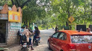 वन विभागाच्या तपासणी नाक्यावर कर्मचाऱ्यांकडून गैरप्रकार