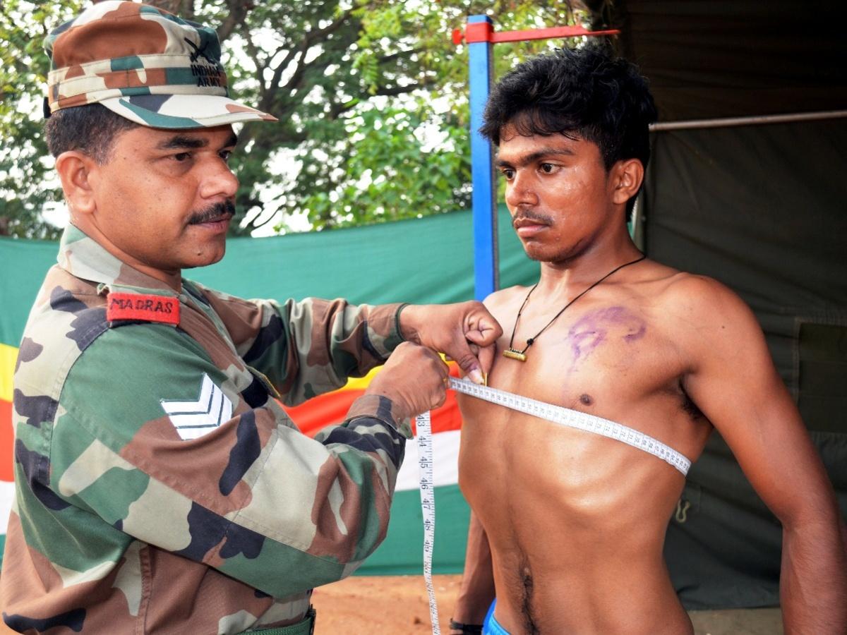 सैनिकी मुलांच्या वसतिगृहात तात्पुरत्या स्वरूपात अशासकीय पदभरती