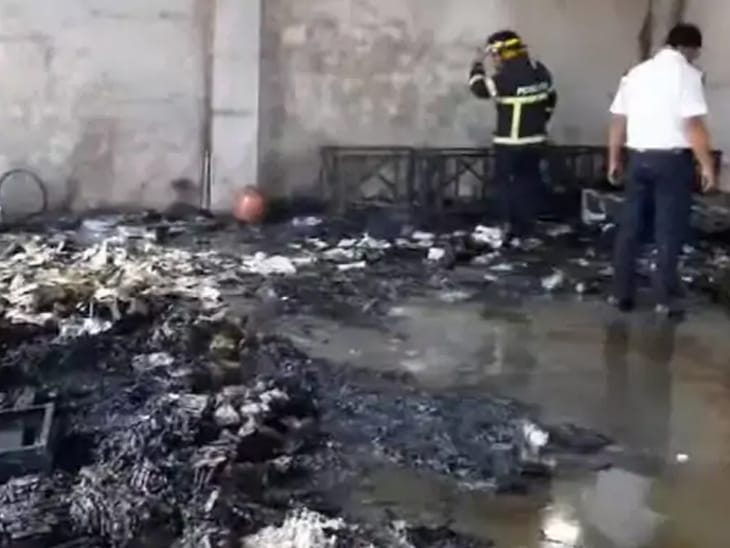 तळवडे एमआयडीसीत जखमी झालेल्या रुग्णांची जिल्हाधिकारी डॉ. राजेश देशमुख यांच्याकडून विचारपूस