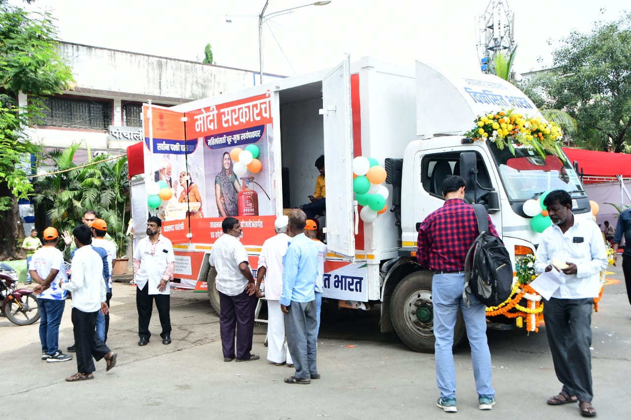 विकसित भारत संकल्प यात्रेचा नागरिकांनी घेतला लाभ..