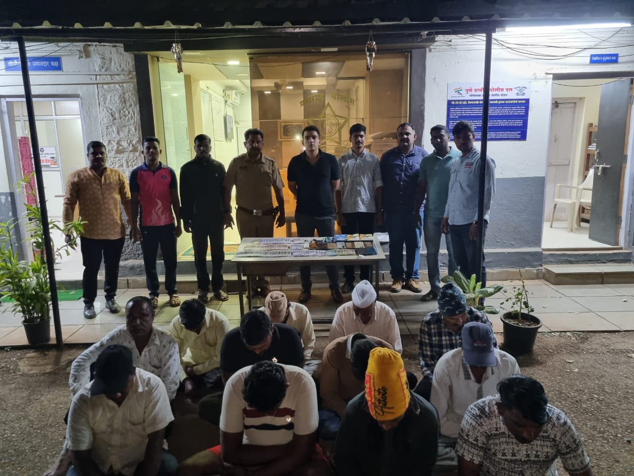 लोणावळा पोलिसांकडून मटका अड्ड्यावर छापा, अडीच लाखांचा मुद्देमाल जप्त