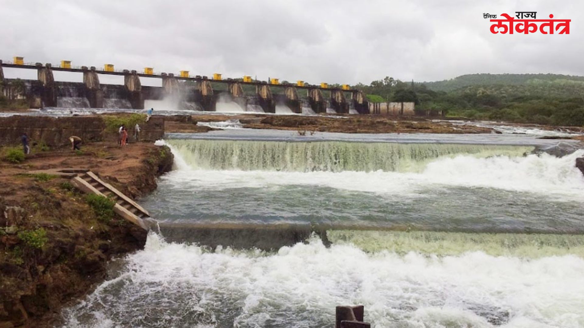 जलस्रोतांचा इशारा: खडकवासला ६१ टक्के, उजनी जलाशय ओसरला