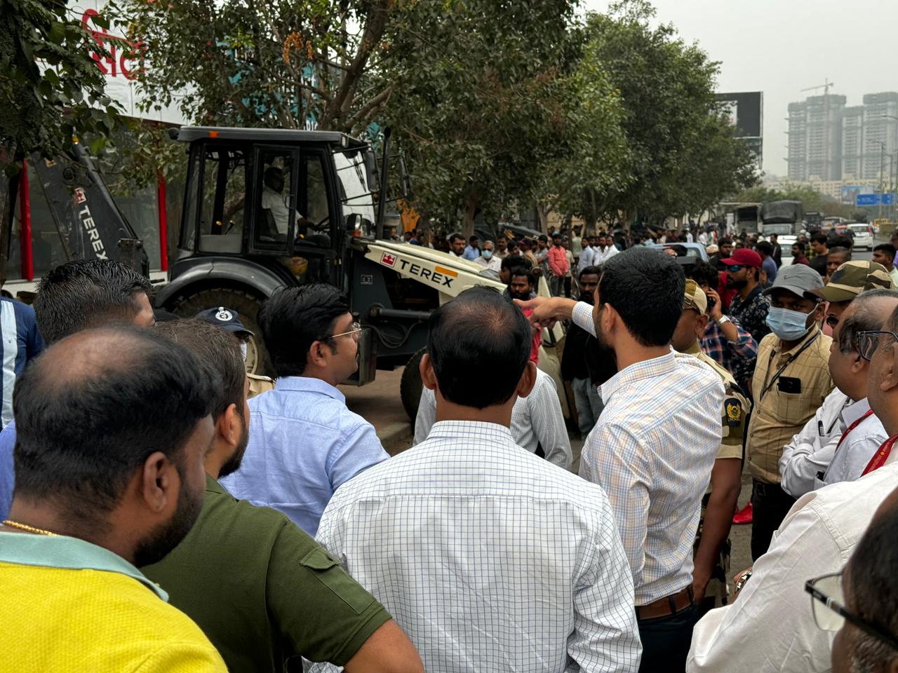 महापालिका ड क्षेत्रीय कार्यालयांतर्गत केलेल्या अतिक्रमण कारवाईत ८ दिवसांत ३ लाखांहून अधिक क्षेत्रफळ निष्कासीत...