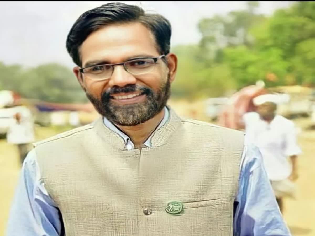 पंतप्रधान नरेंद्र मोदींच्या नाशिक दौऱ्याच्या पार्श्वभूमीवर डॉ. अजित नवले स्थानबद्ध