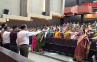 महिलांचा मतदानांचा टक्का वाढविण्यासाठी चिंचवडमध्ये विशेष माेहिम  सब हेड- महिलांनी घेतली मतदान करण्याची शपथ 