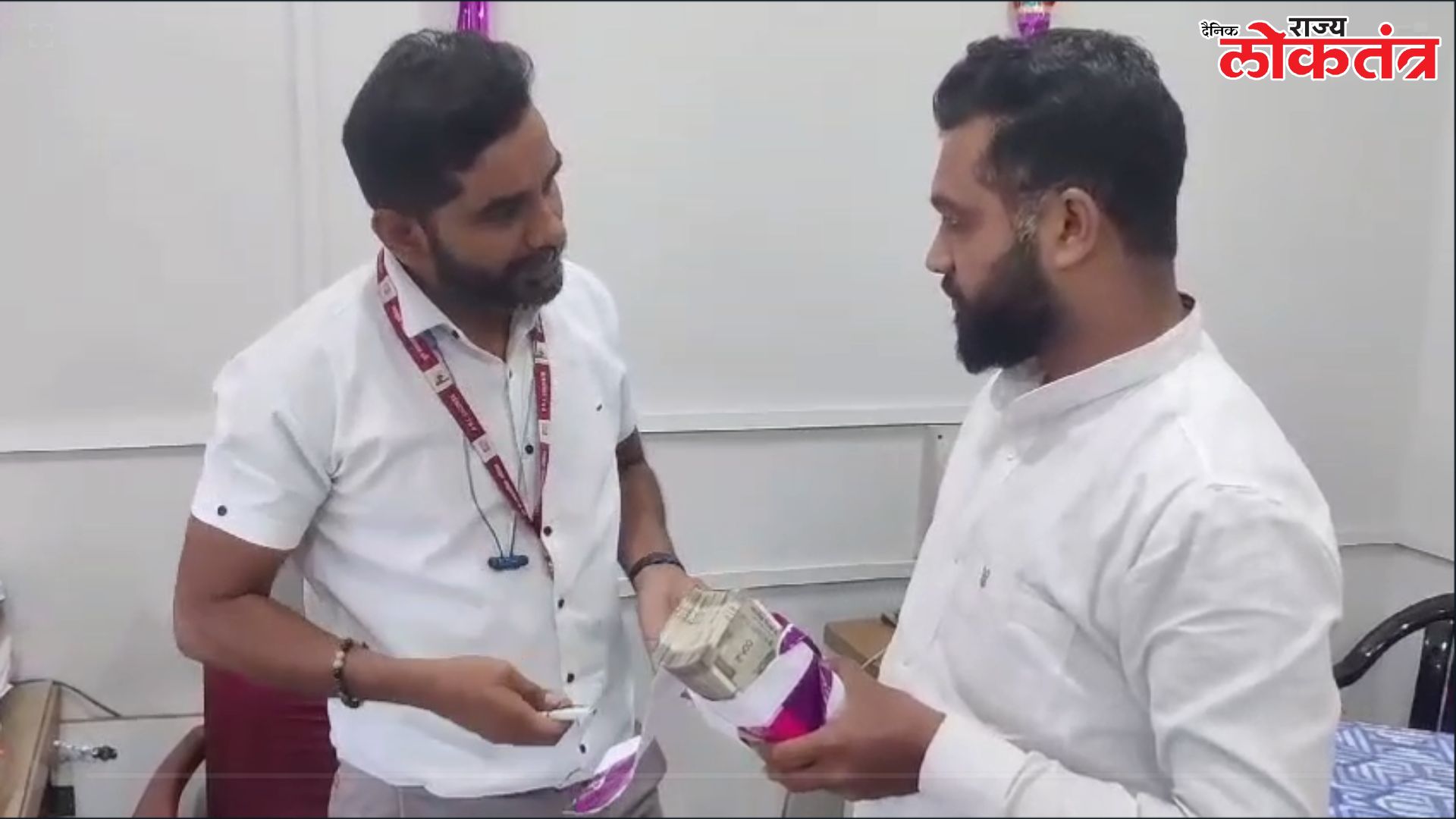 पालिका अभियंत्याच्या ड्रॉवर मध्ये नोटांचे बंडल ही गंभीर बाब!पुणे महानगरपालिका ही भ्रष्टाचाराचे आगर: मुकुंद किर्दत,आप