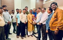 मराठी पत्रकार परिषदेचे मुख्य विश्वस्त एस एम देशमुख यांच्या अध्यक्षतेखाली परिषदेची आढावा बैठक संपन्न