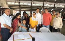 'दगडूशेठ' तर्फे जय गणेश विद्यार्थी पालकत्व योजनेतील २५० विद्यार्थ्यांची आरोग्य तपासणी