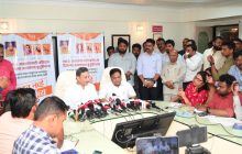 आत्महत्या करणे हा मराठा आरक्षण मिळवण्याचा मार्ग नाही - प्रा. डॉ. तानाजीराव सावंत