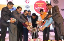 अटल संस्कृती गौरव पुरस्काराच्या माध्यमातून देशाला गौरव वाटेल अशा व्यक्तिमत्वांचा सन्मान -देवेंद्र फडणवीस