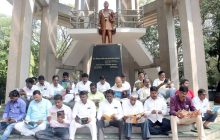 'रिपाइं'तर्फे पुस्तक वाचनातून डॉ. बाबासाहेब आंबेडकरांना अभिवादन