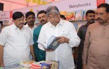 उच्च व तंत्रशिक्षण मंत्री चंद्रकांत पाटील यांची पुणे पुस्तक महोत्सवाला सदिच्छा भेट